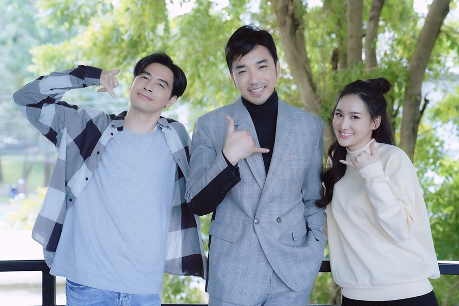 “ออย ธนา” ถ่ายทอดอารมณ์คนหัวใจสลาย ผ่านเอ็มวีเพลงใหม่ ของ เจมส์ เรืองศักดิ์ “ออย ธนา” ถ่ายทอดอารมณ์คนหัวใจสลาย ผ่านเอ็มวีเพลงใหม่ ของ เจมส์ เรืองศักดิ์
