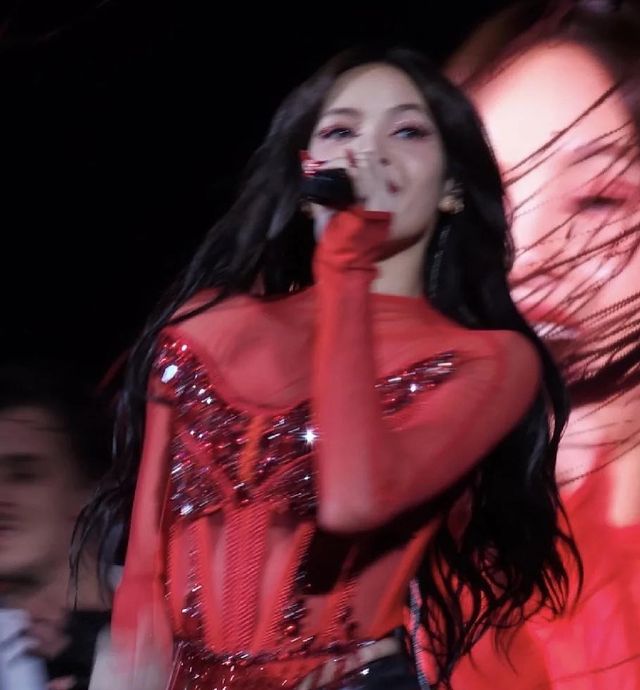ฮอตไฟลุกกว่าเดิม!! ‘ลิซ่า BLACKPINK’ กับโชว์โซโล่ที่เทศกาลดนตรี BST Hyde Park