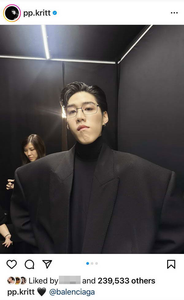 เซอร์ไพรส์แฟน! พีพี กฤษฏ์ โผล่นครเซี่ยงไฮ้ ร่วมรันเวย์แบรนด์หรู Balenciaga เซอร์ไพรส์แฟน! พีพี กฤษฏ์ โผล่นครเซี่ยงไฮ้ ร่วมรันเวย์แบรนด์หรู Balenciaga