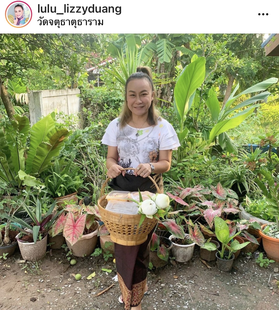 ตั๊ก บงกช และ เหล่าคนดัง ชวนทำบุญวันพระใหญ่ วันวิสาขบูชา ตั๊ก บงกช และ เหล่าคนดัง ชวนทำบุญวันพระใหญ่ วันวิสาขบูชา