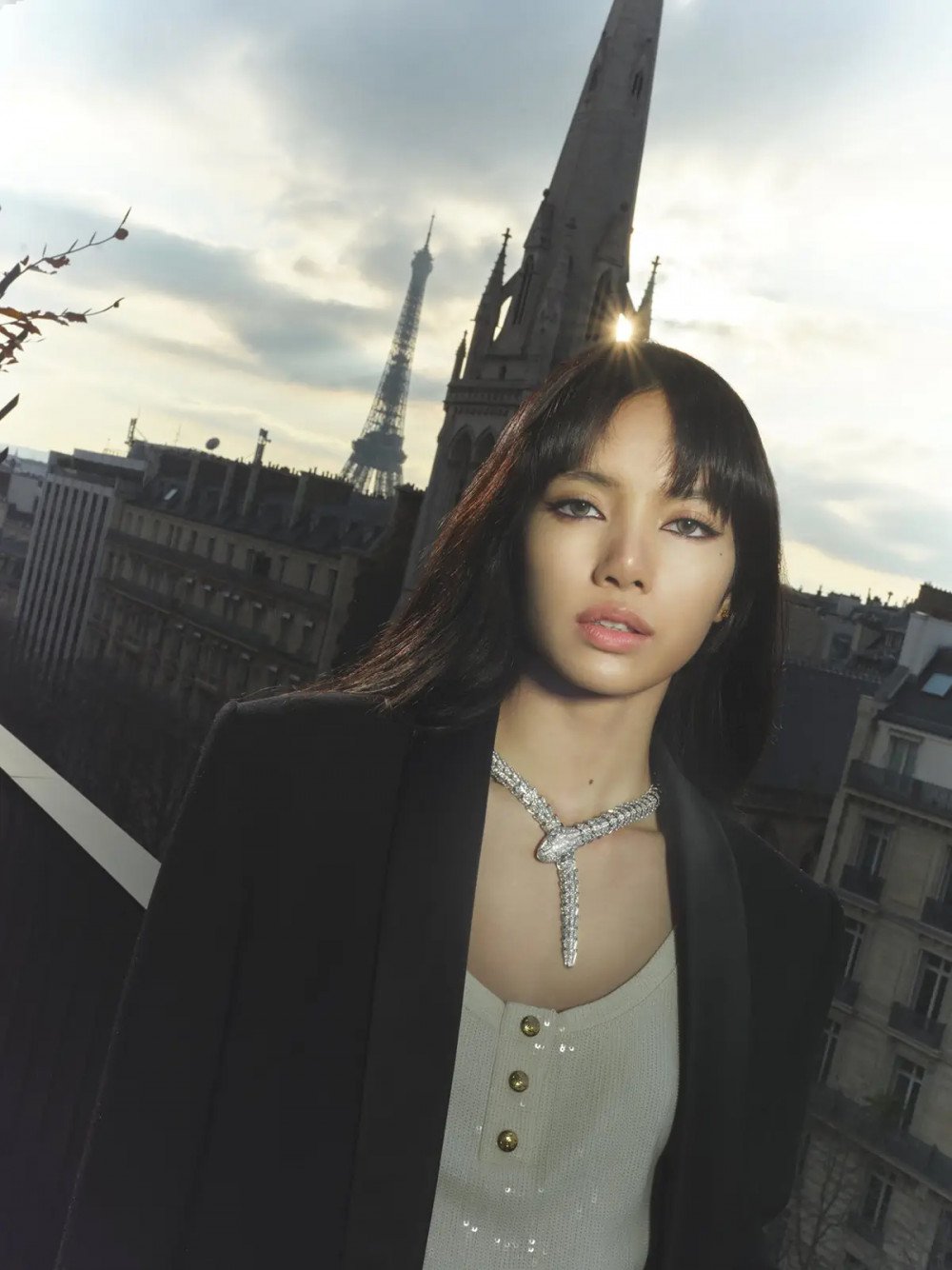 ตัวแม่ยังซูฮก!! ยก 'ลิซ่า' เป็น Muse ของแบรนด์แฟชั่น Victoria Beckham ตัวแม่ยังซูฮก!! ยก 'ลิซ่า' เป็น Muse ของแบรนด์แฟชั่น Victoria Beckham