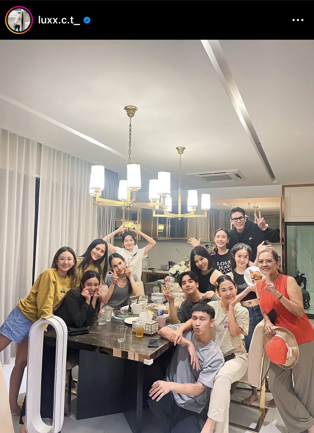 ขอบคุณนะ ลุกซ์ ชาญวิทย์ โพสต์ความในใจ...เพื่อน คือคนที่ทำให้ผ่านช่วงเวลาเจ็บปวดไปได้ 