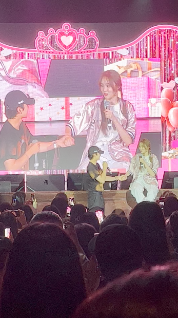 อปป้าก็มา!! โมเมนต์ชวนหวีด ‘อีซองคยอง - คิมมินแจ’ ในงานแฟนมีตเมืองไทย อปป้าก็มา!! โมเมนต์ชวนหวีด ‘อีซองคยอง - คิมมินแจ’ ในงานแฟนมีตเมืองไทย