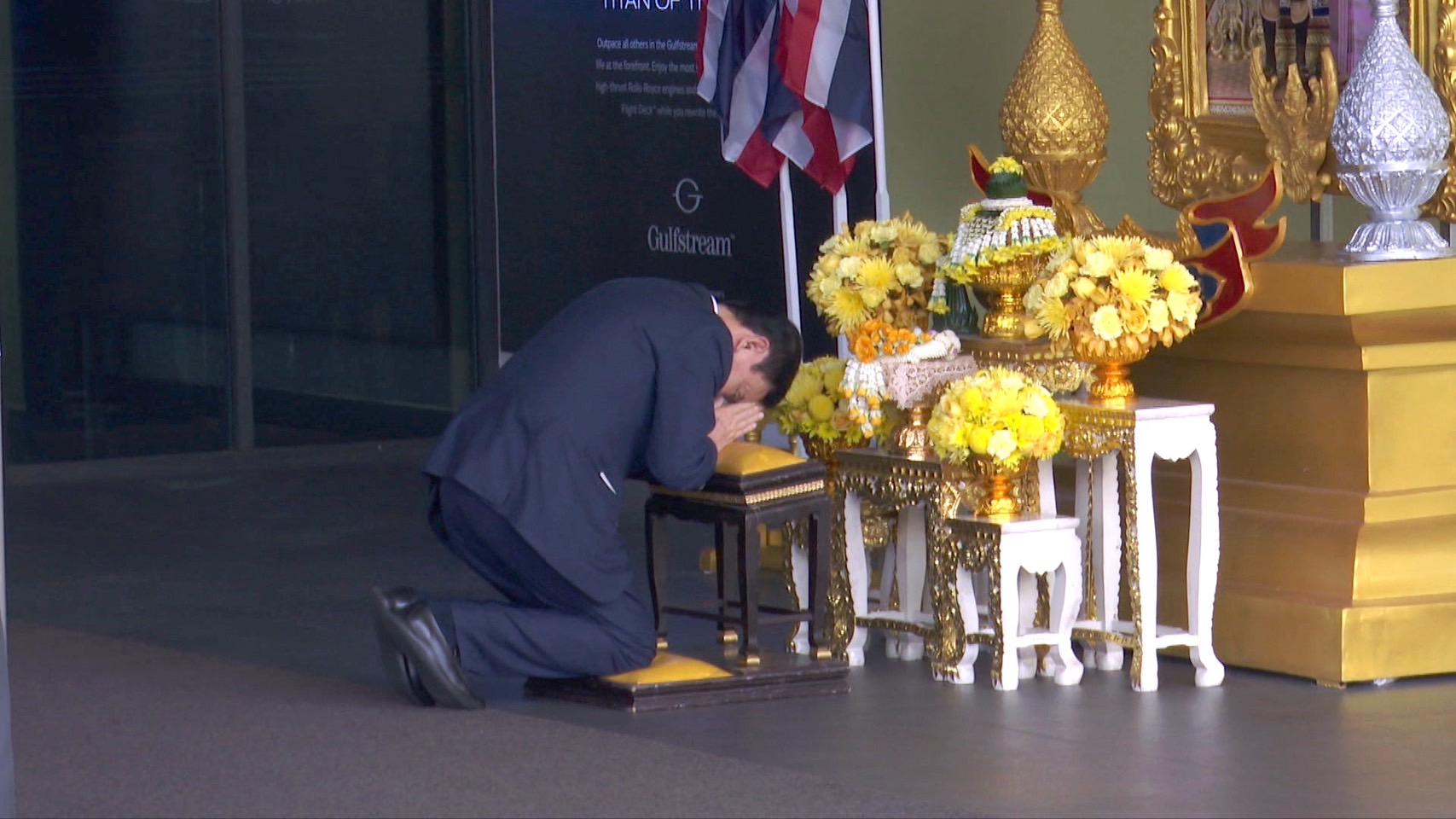 ขั้นตอนขอ พระราชทานอภัยโทษ ทักษิณ เข้าเกณฑ์ยื่นขอ เฉพาะราย ขั้นตอนขอ พระราชทานอภัยโทษ ทักษิณ เข้าเกณฑ์ยื่นขอ เฉพาะราย
