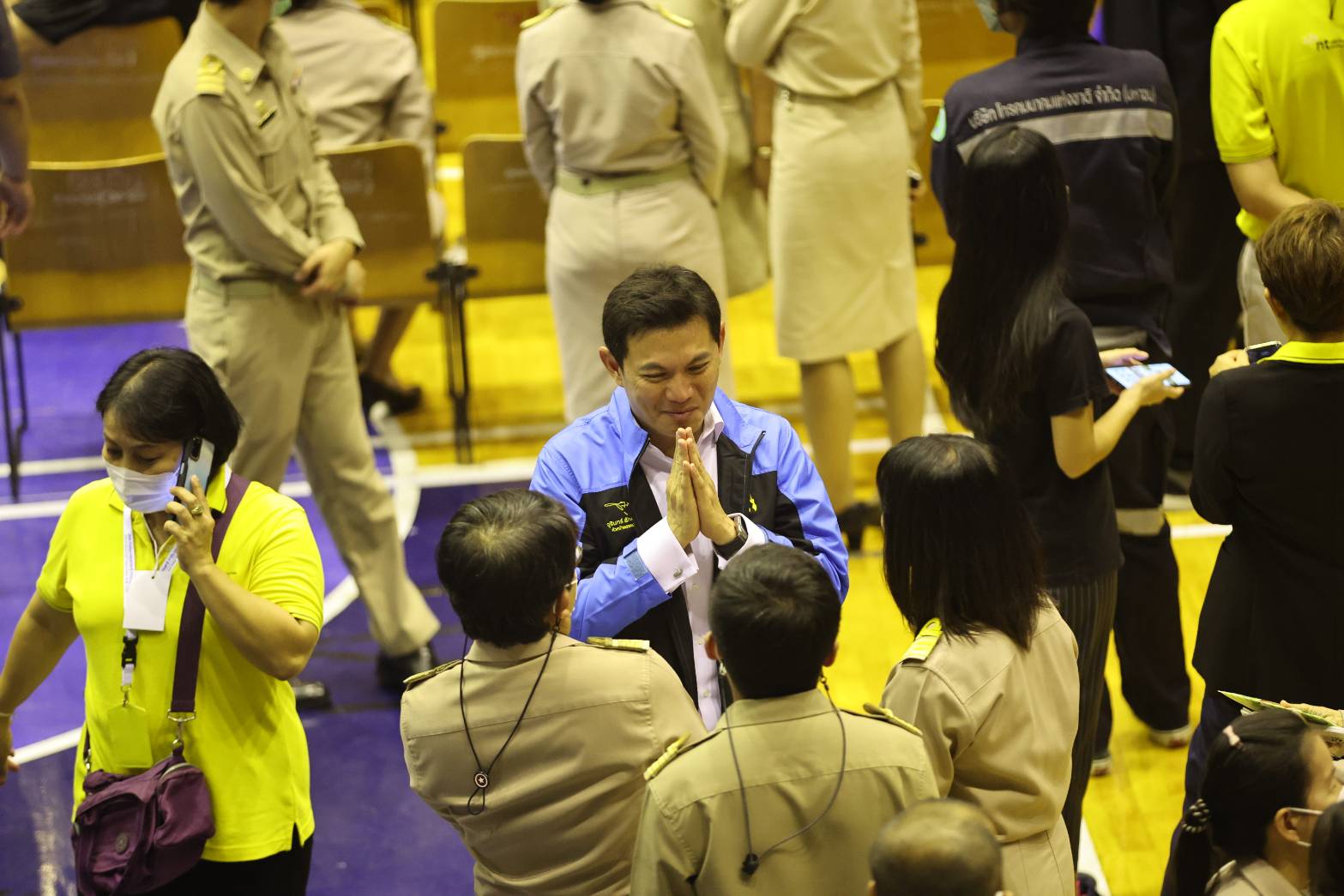เลือกตั้ง 2566 ประมวลภาพพรรคการเมืองนำทีมสมัครส.ส.แบบแบ่งเขตกทม. เลือกตั้ง 2566 ประมวลภาพพรรคการเมืองนำทีมสมัครส.ส.แบบแบ่งเขตกทม.