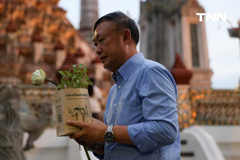 เวียนเทียนต้นไม้ “วิสาขบูชา” ลดเผาธูป-เทียน ก่อวิกฤตฝุ่น PM2.5 เวียนเทียนต้นไม้ “วิสาขบูชา” ลดเผาธูป-เทียน ก่อวิกฤตฝุ่น PM2.5