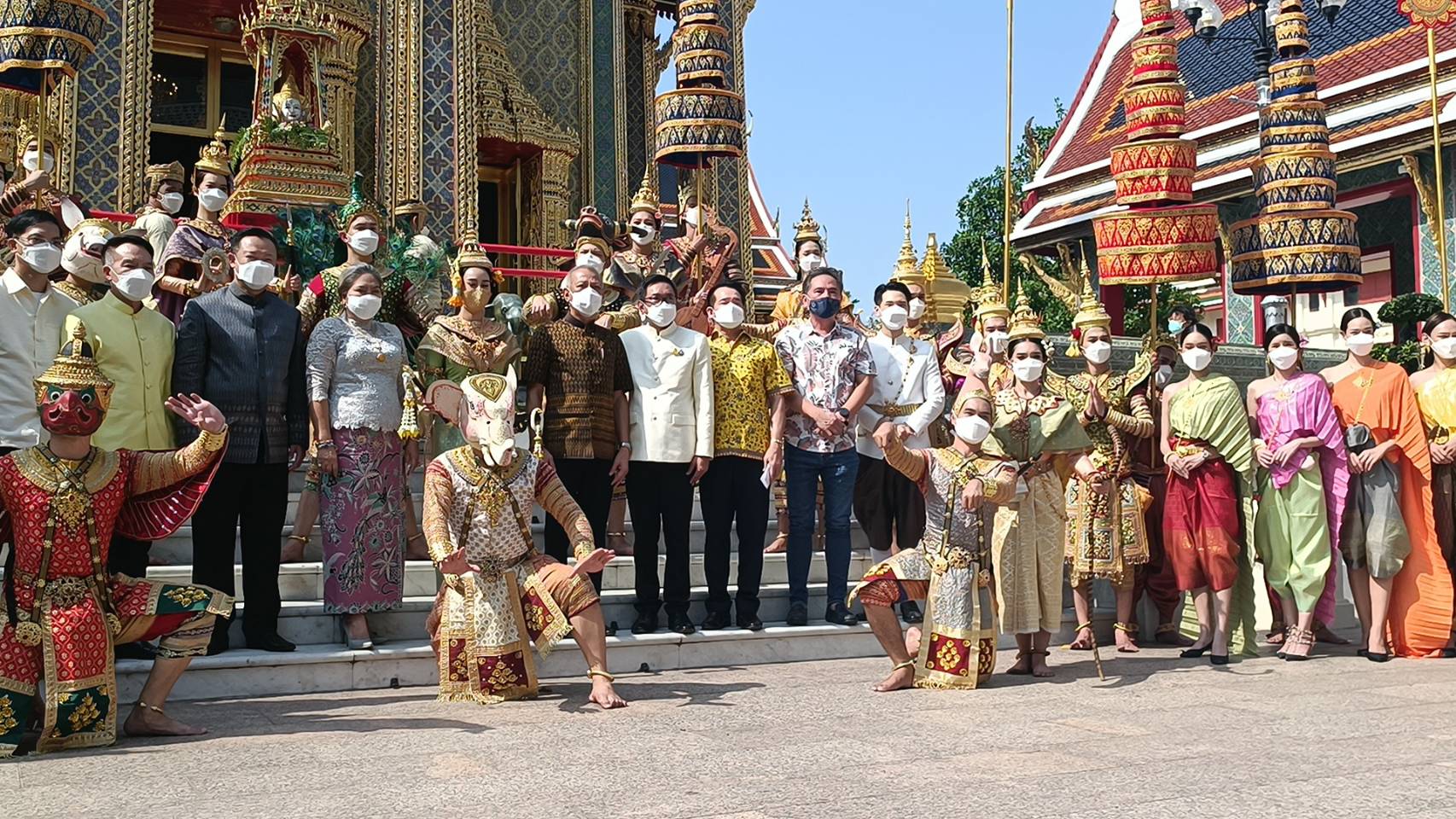 นาว ทิสานาฎ  ร่วมงาน เย็นทั่วหล้า มหาสงกรานต์ 2565
