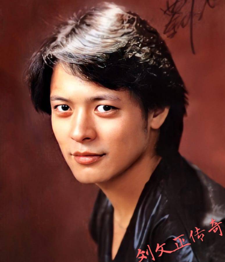 สุดอาลัย!! 'หลิวเหวินเจิ้ง' ซุปตาร์เพลงจีนยุค 70-80 หัวใจวายเสียชีวิต