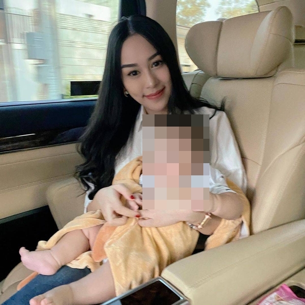 น้ำตาล เปิดใจสาเหตุเลิกสามี หลังใช้ชีวิตคู่มานานกว่า 3 ปี น้ำตาล เปิดใจสาเหตุเลิกสามี หลังใช้ชีวิตคู่มานานกว่า 3 ปี