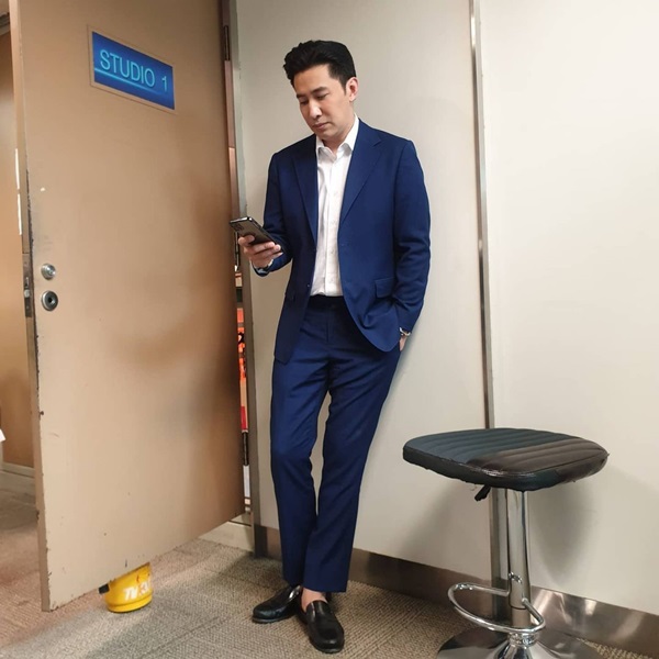 หนุ่ม กรรชัย เตือนอย่าฉีดแอลกอฮอล์ใส่หน้ากากอนามัยเด็ดขาด!! หนุ่ม กรรชัย เตือนอย่าฉีดแอลกอฮอล์ใส่หน้ากากอนามัยเด็ดขาด!!