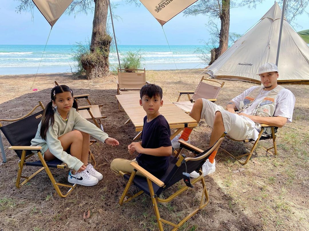ขอให้พ่อหนูไม่เป็นโควิด! น้องบีน่า เขียนบันทึก ก่อนทราบผลตรวจ พ่อเวย์ ติดโควิด
