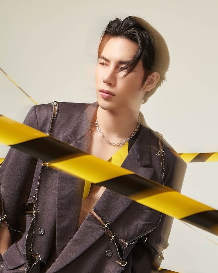 ชาวเน็ตจับตา มุก วรนิษฐ์ ซุ่มคบ แม็กซ์ ณัฐพล หรือไม่ (มีคลิป) ชาวเน็ตจับตา มุก วรนิษฐ์ ซุ่มคบ แม็กซ์ ณัฐพล หรือไม่ (มีคลิป)