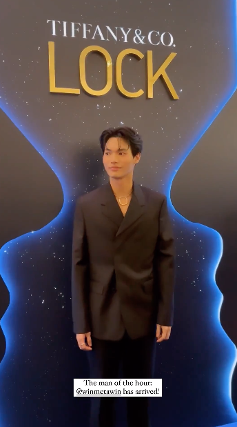 วินห้างแตก!! 'วิน เมธวิน' ลัดฟ้าร่วมอีเวนต์ที่สิงคโปร์ แฟนๆ แห่รับ-ร้องเพลงอวยพรวันเกิด วินห้างแตก!! 'วิน เมธวิน' ลัดฟ้าร่วมอีเวนต์ที่สิงคโปร์ แฟนๆ แห่รับ-ร้องเพลงอวยพรวันเกิด