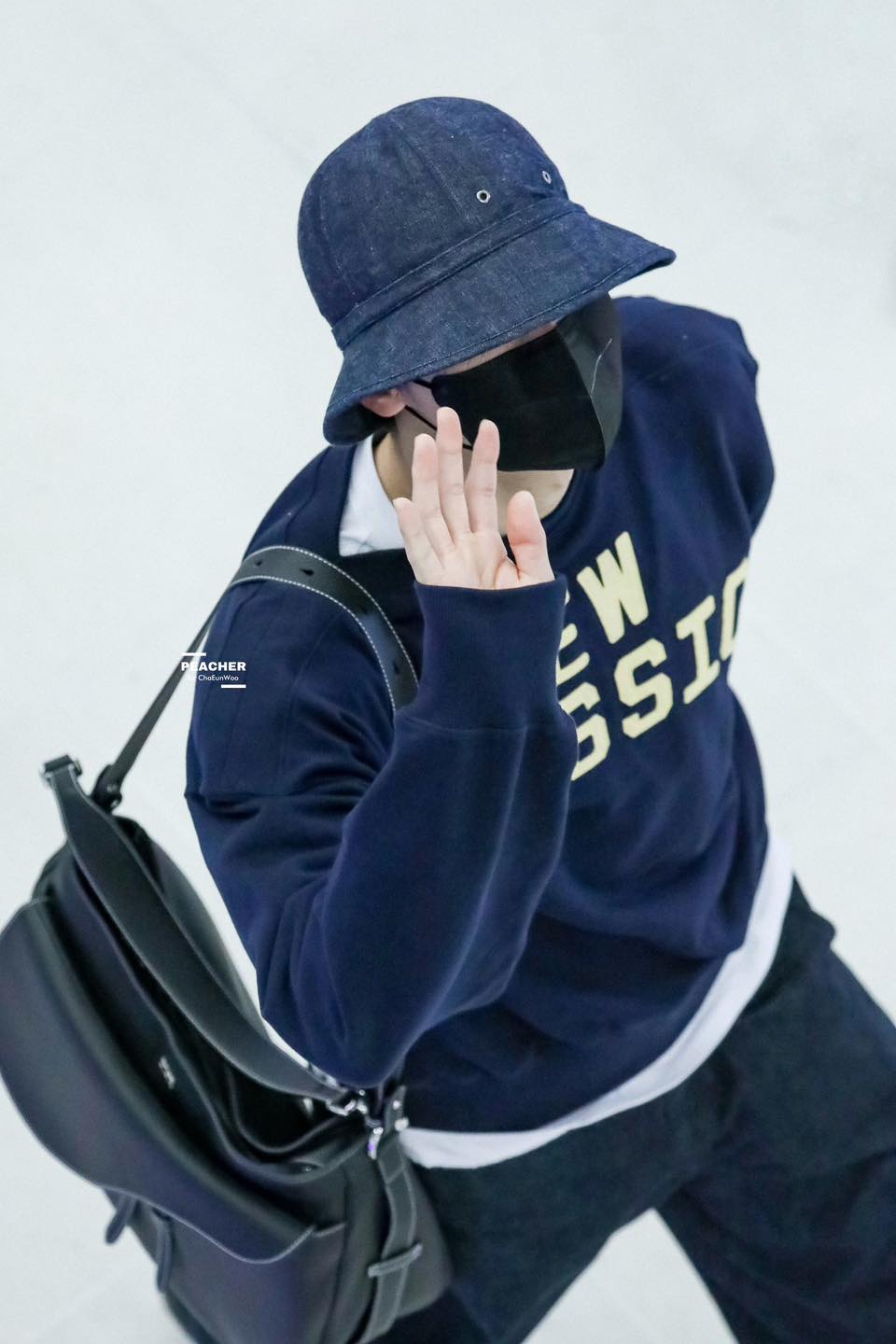 ถึงไทยแล้ว!! 'ชาอึนอู' หล่อใสทะลุแมสก์ พร้อมเปิดตัวพรีเซนเตอร์สินค้าไทย ถึงไทยแล้ว!! 'ชาอึนอู' หล่อใสทะลุแมสก์ พร้อมเปิดตัวพรีเซนเตอร์สินค้าไทย