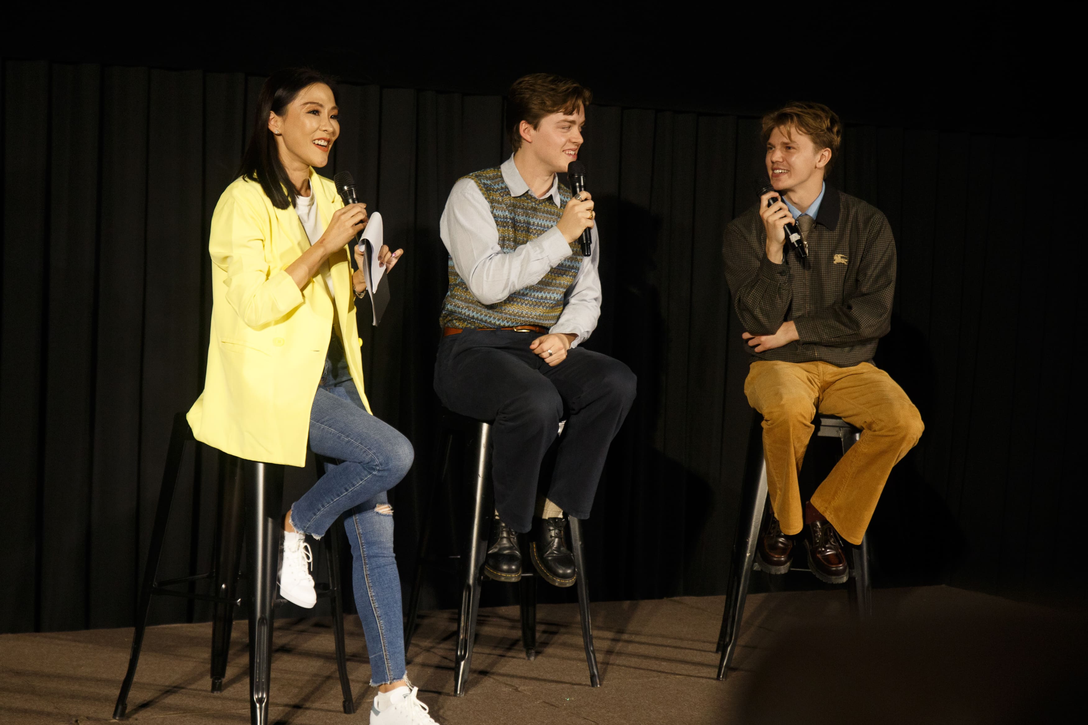 New Hope Club สามหนุ่มจากเกาะอังกฤษ แท็กทีมพระนาง ต่อ-แคร์ ร่วมแถลงข่าวเปิดตัวหนังสั้น Nice To Never Meet You New Hope Club สามหนุ่มจากเกาะอังกฤษ แท็กทีมพระนาง ต่อ-แคร์ ร่วมแถลงข่าวเปิดตัวหนังสั้น Nice To Never Meet You