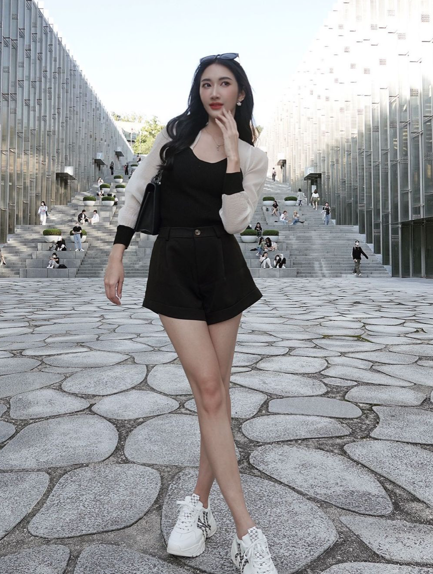 ‘ยีน เกวลิน’ เปิดประวัติดาราสาวหน้าใสดีกรีอดีตนางงามมิสยูนิเวิร์ส