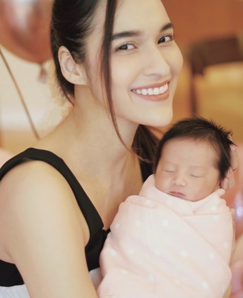 น่ารักมากๆ หยาดทิพย์ พาลูกสาว น้องเมย่า กลับบ้านแล้ว น่ารักมากๆ หยาดทิพย์ พาลูกสาว น้องเมย่า กลับบ้านแล้ว