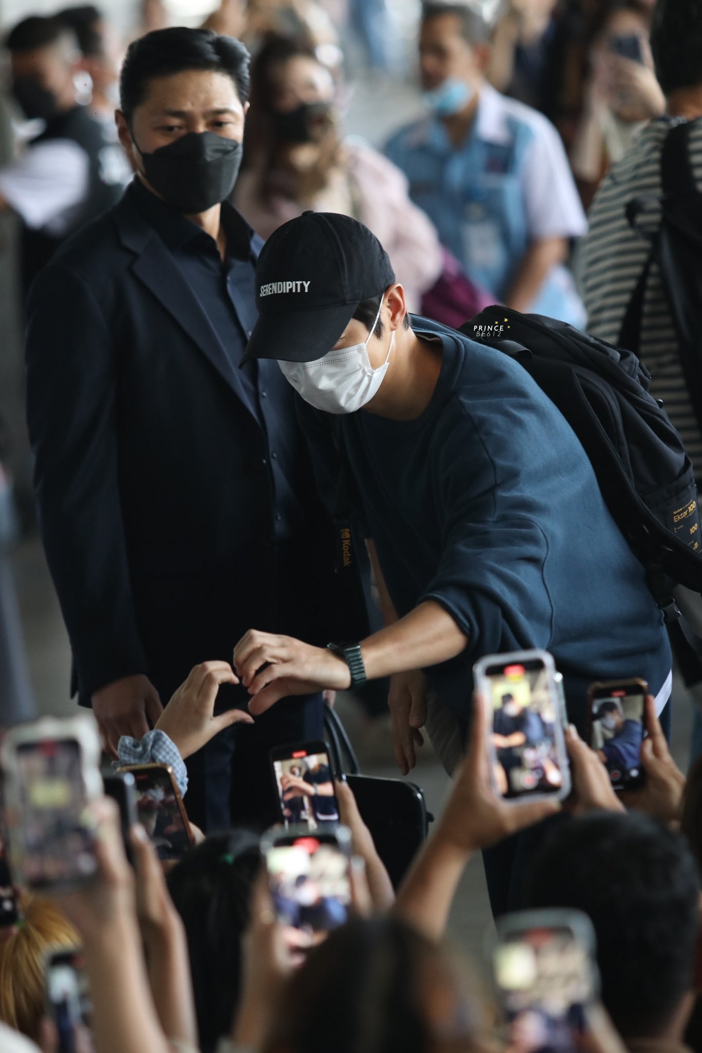 ‘ซงจุงกิ’ ถึงไทยแล้ว!! แฟนๆ ต้อนรับแน่น พร้อมร่วมงาน Golden Disc Awards เสาร์นี้