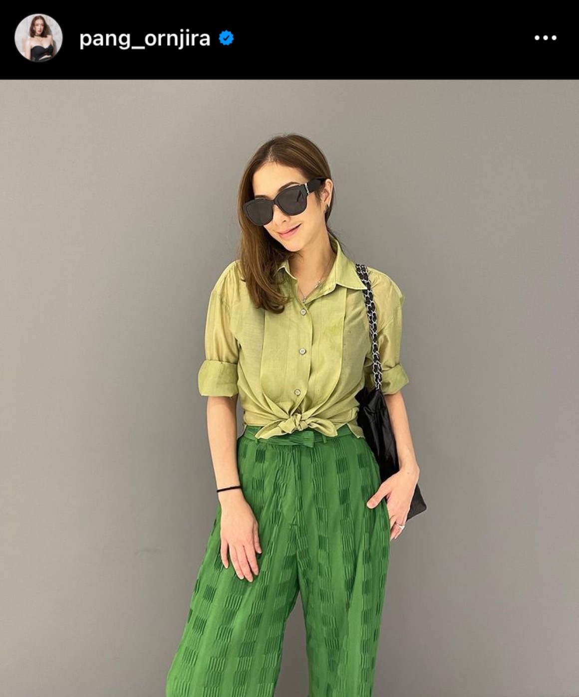 ชาวเน็ตแห่คอมเมนต์ถาม แป้ง อรจิรา หลังหญิงสาวใน Tiktok ให้คำใบ้ดาราสาวด่าไร้มารยาท
