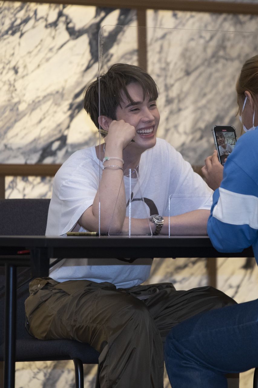 “อิน สาริน” มอบความสุข กับ “INN Sarin 1st Exclusive Fansign Event” 