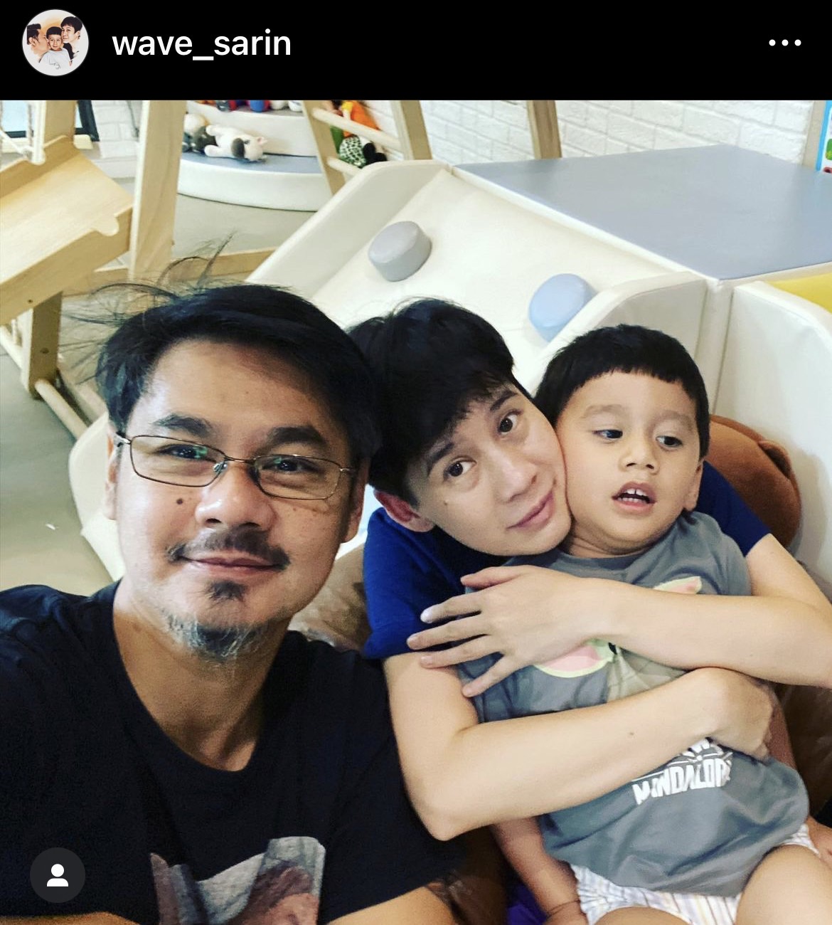 “เวฟ สาริน - บุ้ง ใบหยก” ประกาศข่าวมีทายาทคนที่ 2 แล้ว “เวฟ สาริน - บุ้ง ใบหยก” ประกาศข่าวมีทายาทคนที่ 2 แล้ว