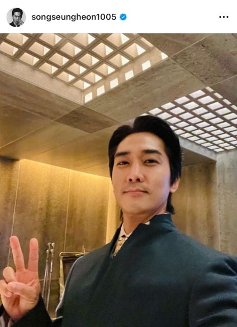 รู้จักซงซึงฮน พระเอกหนุ่มที่หล่อตลอดกาล