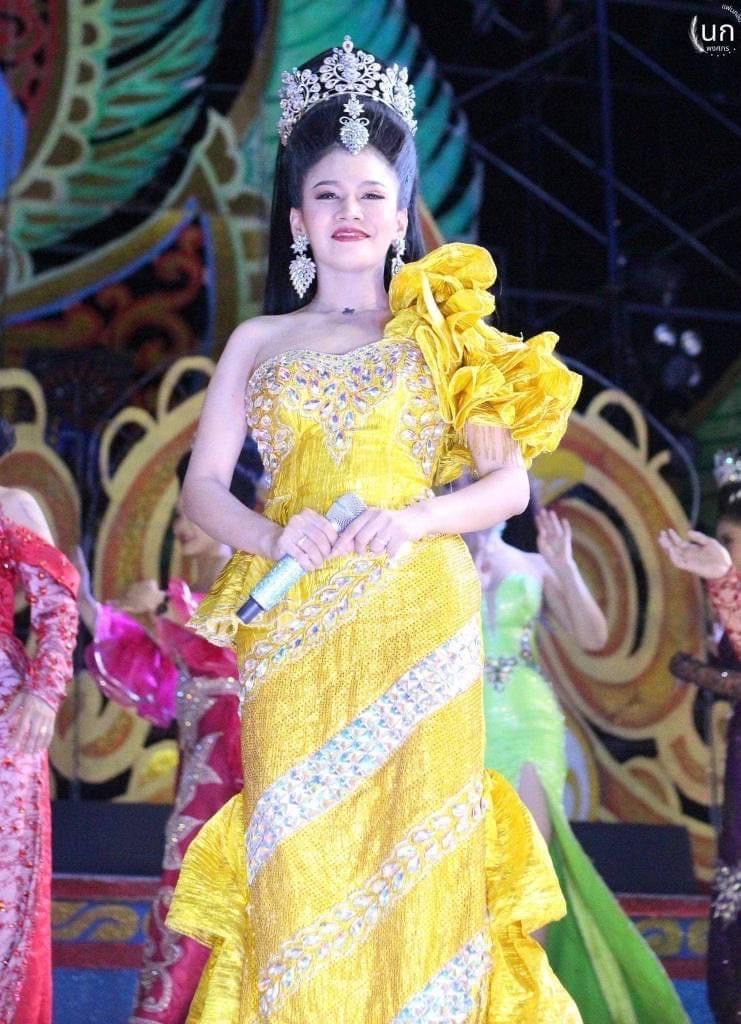 เปิดภาพสุดท้าย อิงดาว ดุจดาริกา นางเอกหมอลำ ก่อนจมน้ำเสียชีวิต เปิดภาพสุดท้าย อิงดาว ดุจดาริกา นางเอกหมอลำ ก่อนจมน้ำเสียชีวิต