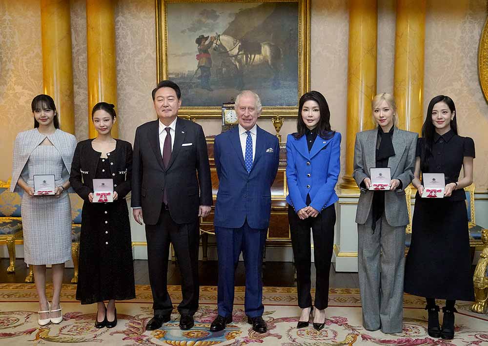 รู้จัก เครื่องราชฯ ชั้น MBE ที่ BLACKPINK ได้รับพระราชทานฯ ในฐานะผู้สนับสนุนด้านสิ่งแวดล้อม