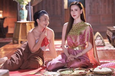 คุณระย้า ผู้ดีเรียบร้อยแต่ฟาดเรียบ บทบาทท้าทายความสามารถ สองเจี๊ยบ คุณระย้า ผู้ดีเรียบร้อยแต่ฟาดเรียบ บทบาทท้าทายความสามารถ สองเจี๊ยบ