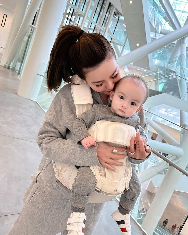 ชีวิตแฮปปี้ “ดิว อริสรา” กับความสุขในปัจจุบัน ชีวิตแฮปปี้ “ดิว อริสรา” กับความสุขในปัจจุบัน