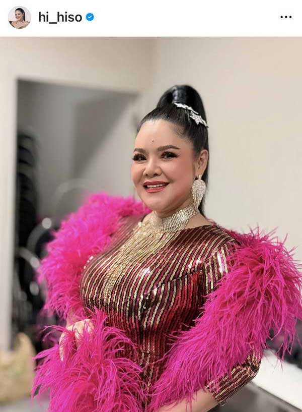 ถูกหวย รับปีใหม่! ฮาย อาภาพร อวด สลากกินแบ่งรัฐบาล ชุดใหญ่ 30 ใบ ถูกหวย รับปีใหม่! ฮาย อาภาพร อวด สลากกินแบ่งรัฐบาล ชุดใหญ่ 30 ใบ