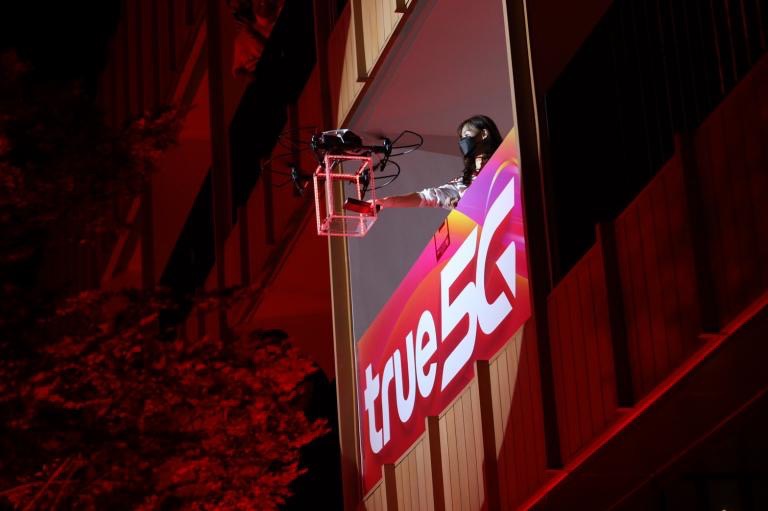 “True 5G” สร้างปรากฏการณ์ iPhone13 x True 5G Super Unlock Phenomenon (มีคลิป)