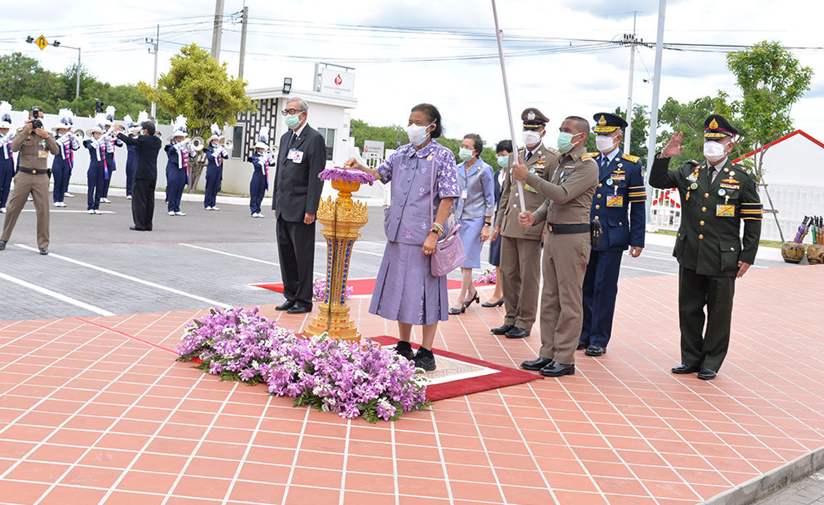 กรมสมเด็จพระเทพฯ ทรงเปิดอาคารภาคบริการโลหิตแห่งชาติที่ 4 จ.ราชบุรี