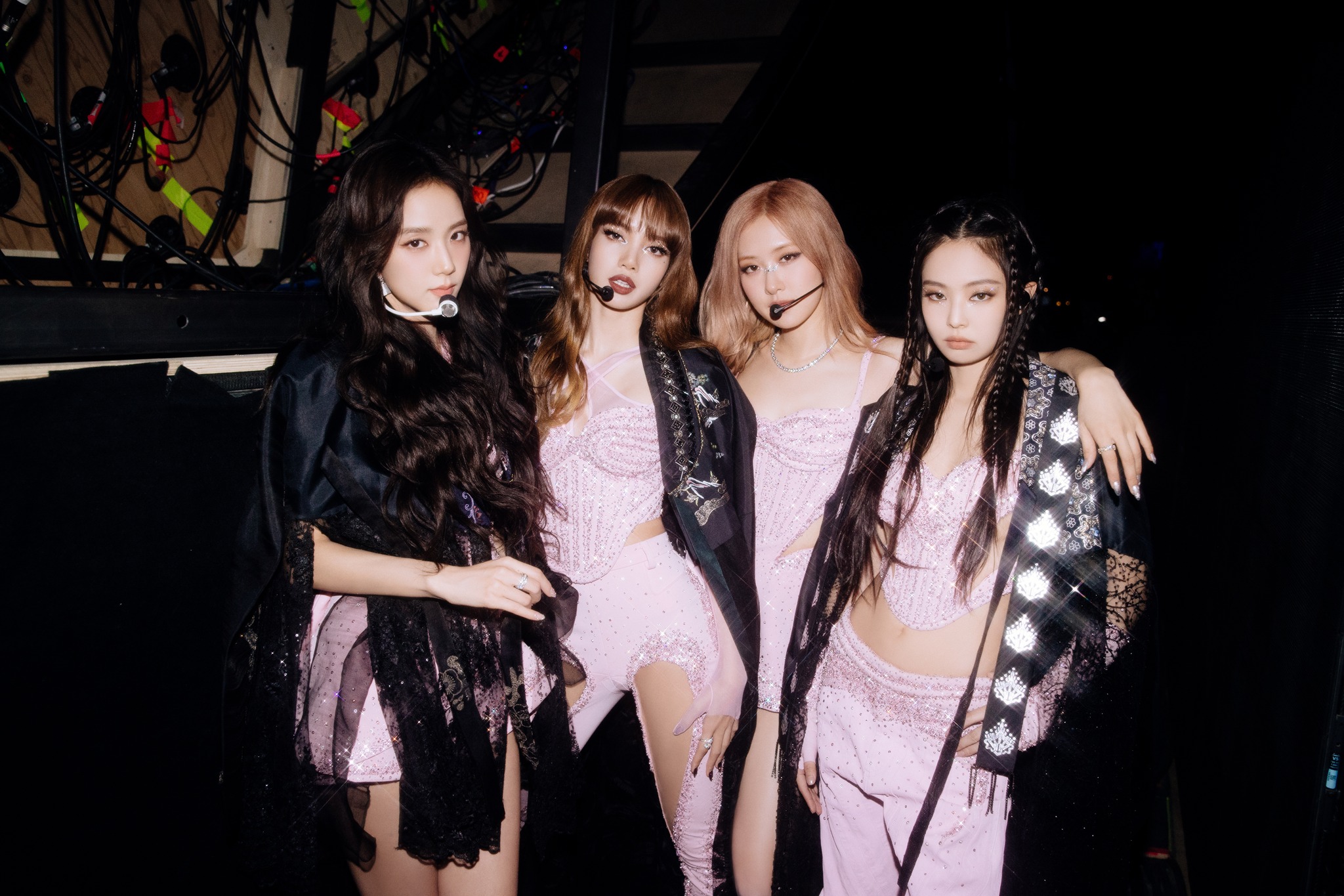 รวมผลงานเพลงสุดปัง ลิซ่า BLACKPINK สร้างประวัติศาสตร์กวาดเรียบทุบทุกสถิติ รวมผลงานเพลงสุดปัง ลิซ่า BLACKPINK สร้างประวัติศาสตร์กวาดเรียบทุบทุกสถิติ