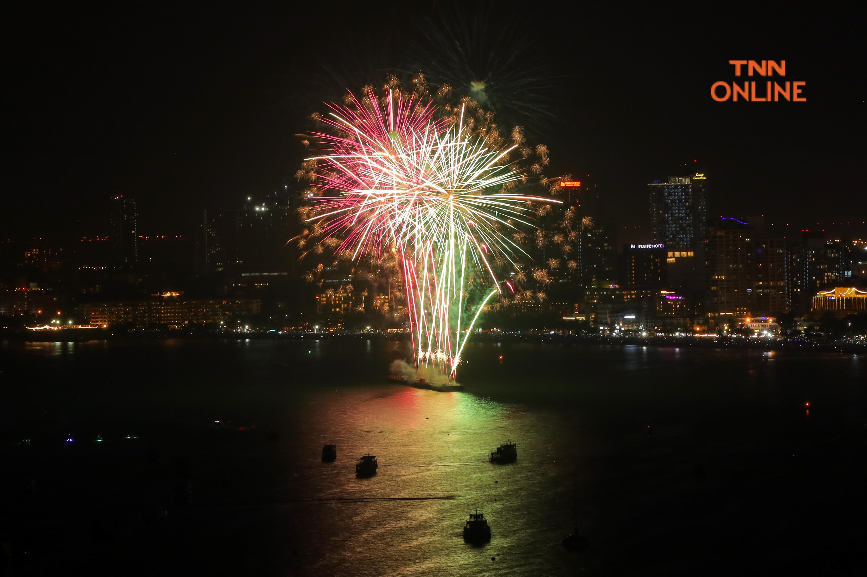 ประมวลภาพ พลุพัทยา “Pattaya International Fireworks Festival 2021”