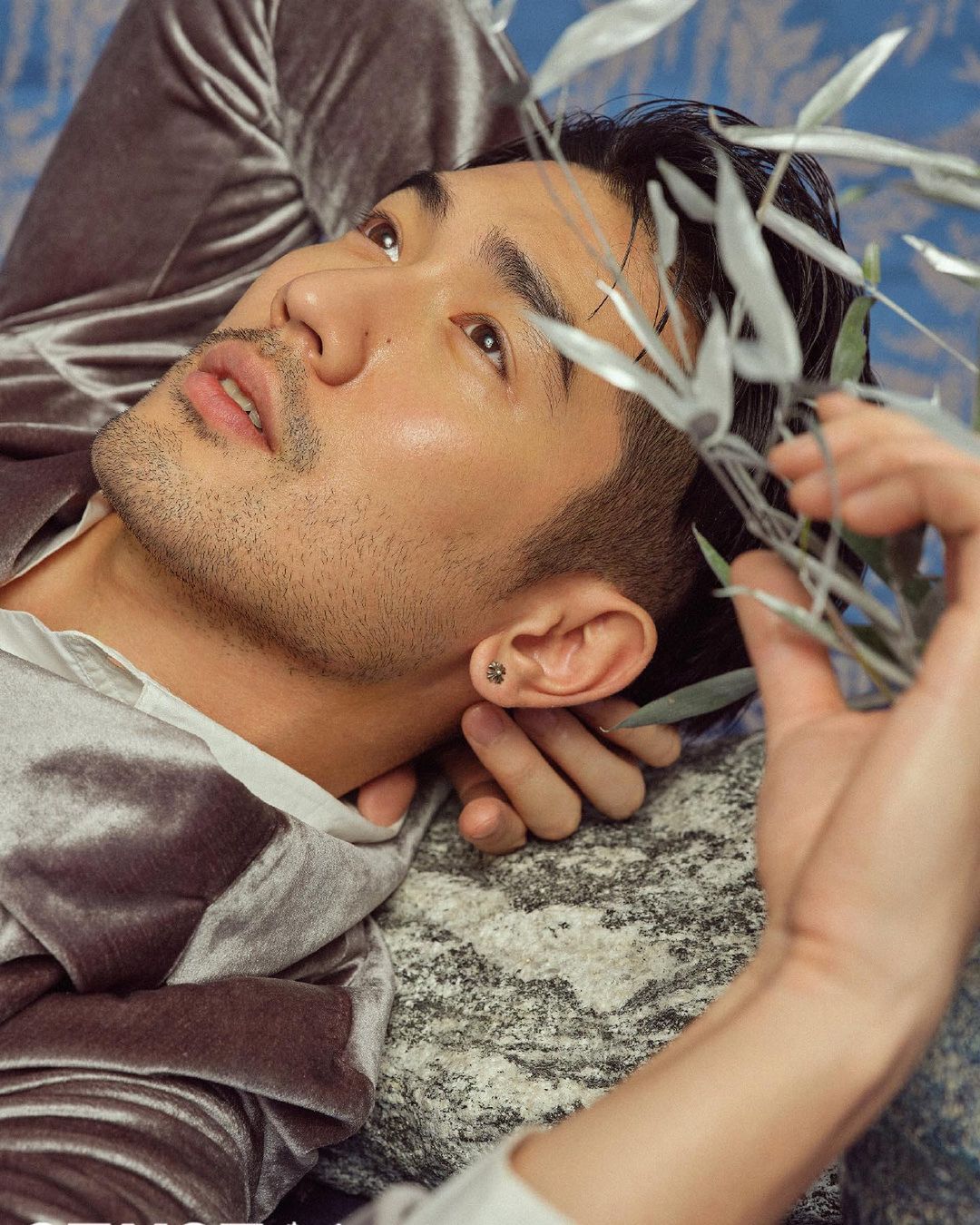 เปิดตัวอนุสาวรีย์ “กอดฟรีย์ เกา” นักแสดงนายแบบสุดหล่อผู้ล่วงลับ 