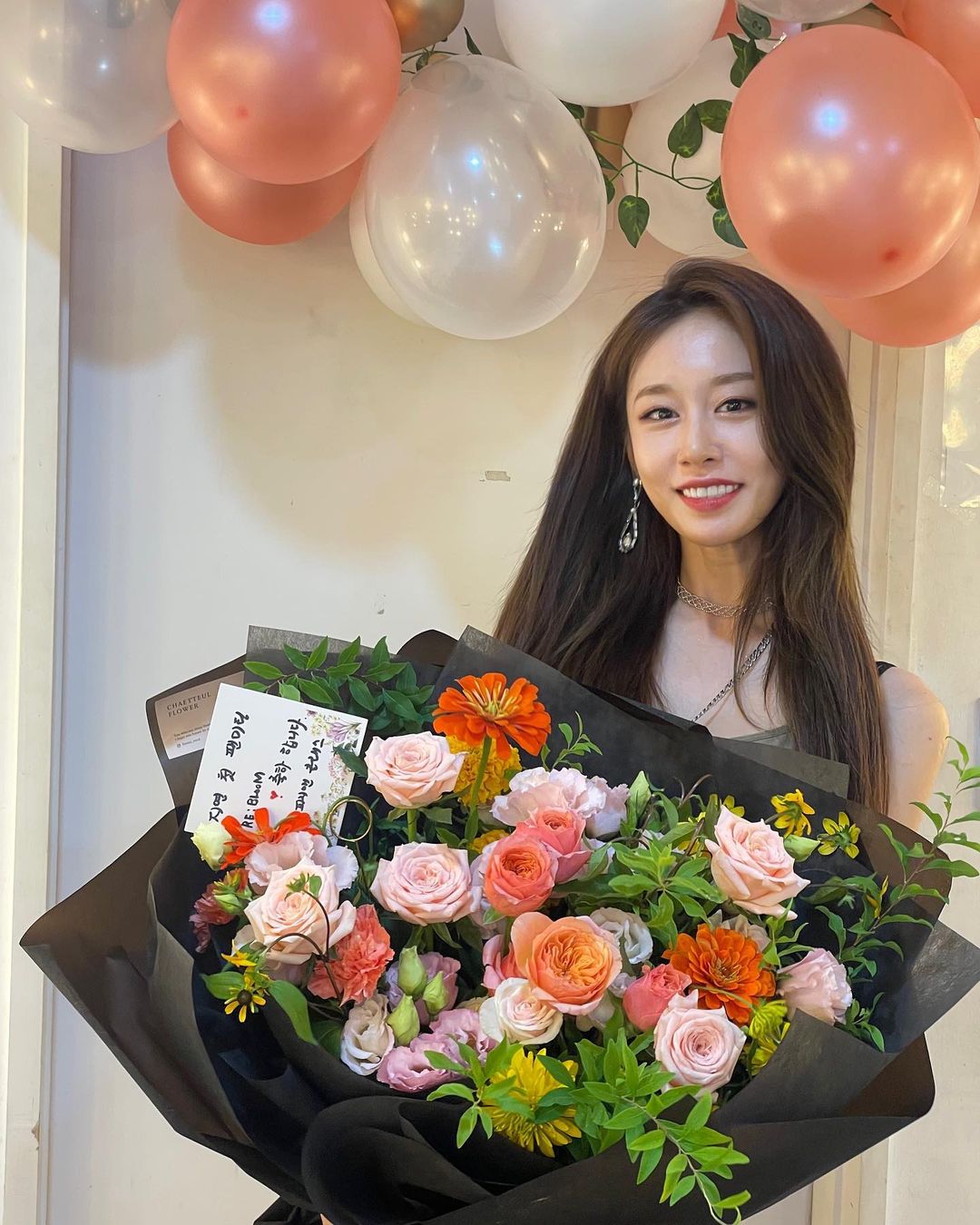 เผยแล้ว!! 'ไอยู' จะร้องเพลงอวยพรงานวิวาห์ของ 'จียอน T-ARA' 10 ธ.ค.นี้ เผยแล้ว!! 'ไอยู' จะร้องเพลงอวยพรงานวิวาห์ของ 'จียอน T-ARA' 10 ธ.ค.นี้