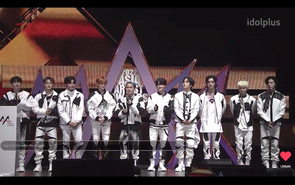 นุชสุดภูมิใจ!! 'เป๊ก ผลิตโชค' คว้ารางวัลศิลปินยอดเยี่ยม เวที 'AAA 2022' นุชสุดภูมิใจ!! 'เป๊ก ผลิตโชค' คว้ารางวัลศิลปินยอดเยี่ยม เวที 'AAA 2022'