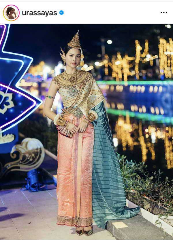 นางนพมาศ ญาญ่า อุรัสยา สุดงดงาม ร่วมขบวนแห่ทางน้ำ ลอยกระทง 2567 นางนพมาศ ญาญ่า อุรัสยา สุดงดงาม ร่วมขบวนแห่ทางน้ำ ลอยกระทง 2567