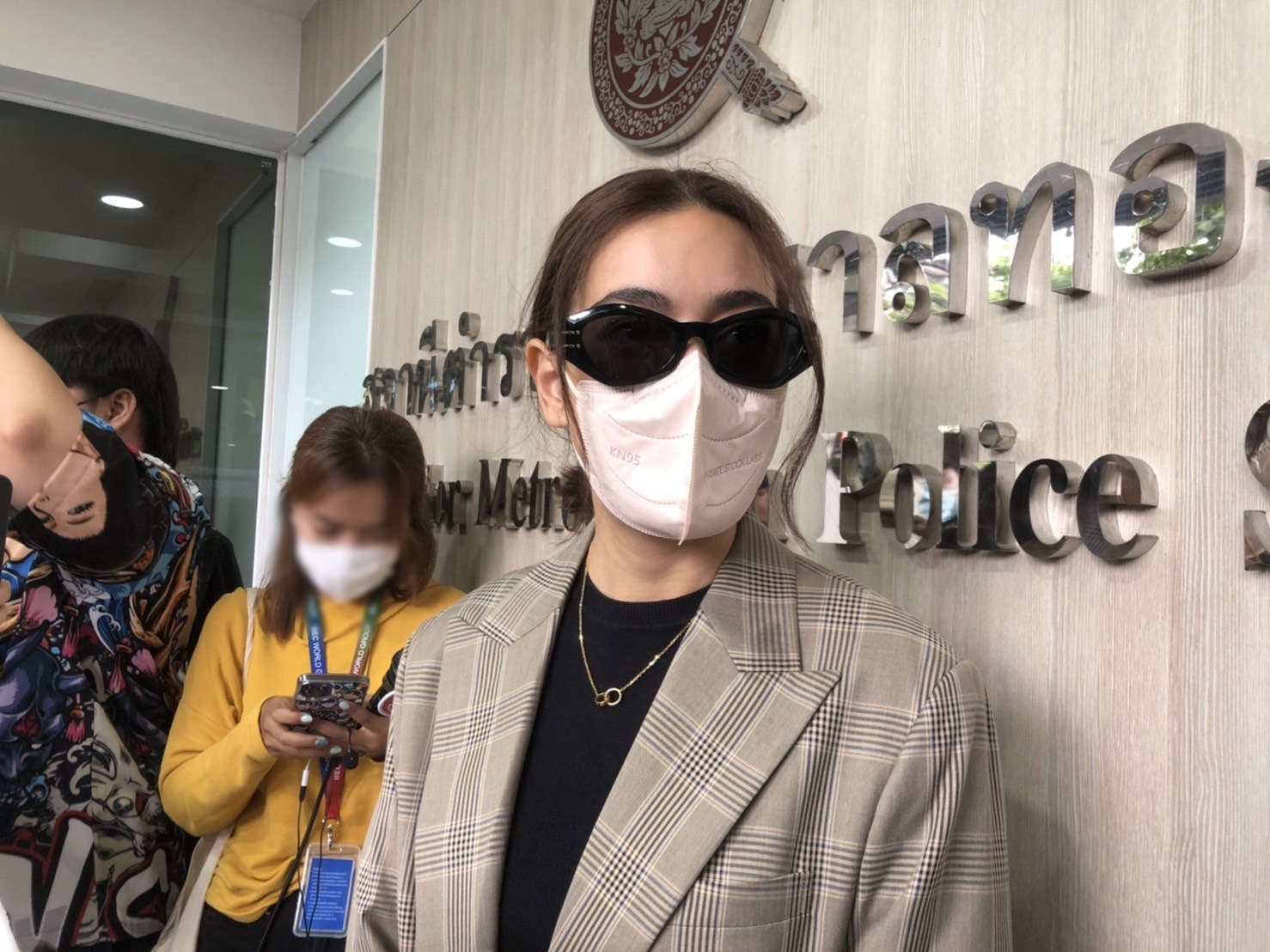 คืบหน้ากระเป๋าหรูหาย! คิมเบอร์ลี่ ตอบชัด ผู้ต้องหาคนเดียวกับ แอน ทองประสม ไหม? 