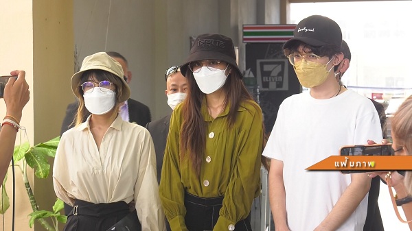 “กานต์” อัดคลิประบายความอัดอั้นทั้งน้ำตา ด้าน “เอ็มมี่” เผยฝ่ายหญิงคิดถึงลูก  (มีคลิป) 