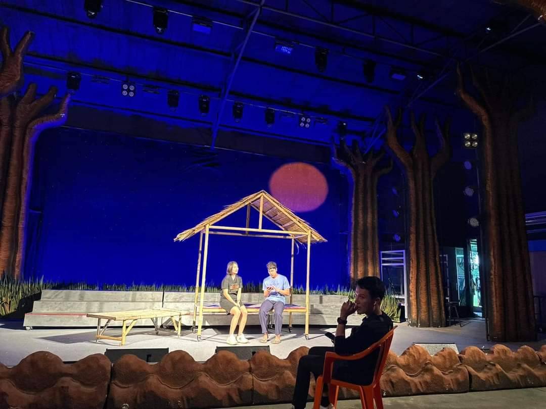 เสียงวิหคเธียร์เตอร์ นก พงศกร เปิดม่านโรงละครหนึ่งเดียวของภาคอีสาน