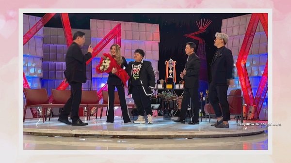 คลิปนาทีหวาน “โก๊ะตี๋” ของแฟนสาว “กวาง” แต่งงาน   (มีคลิป)