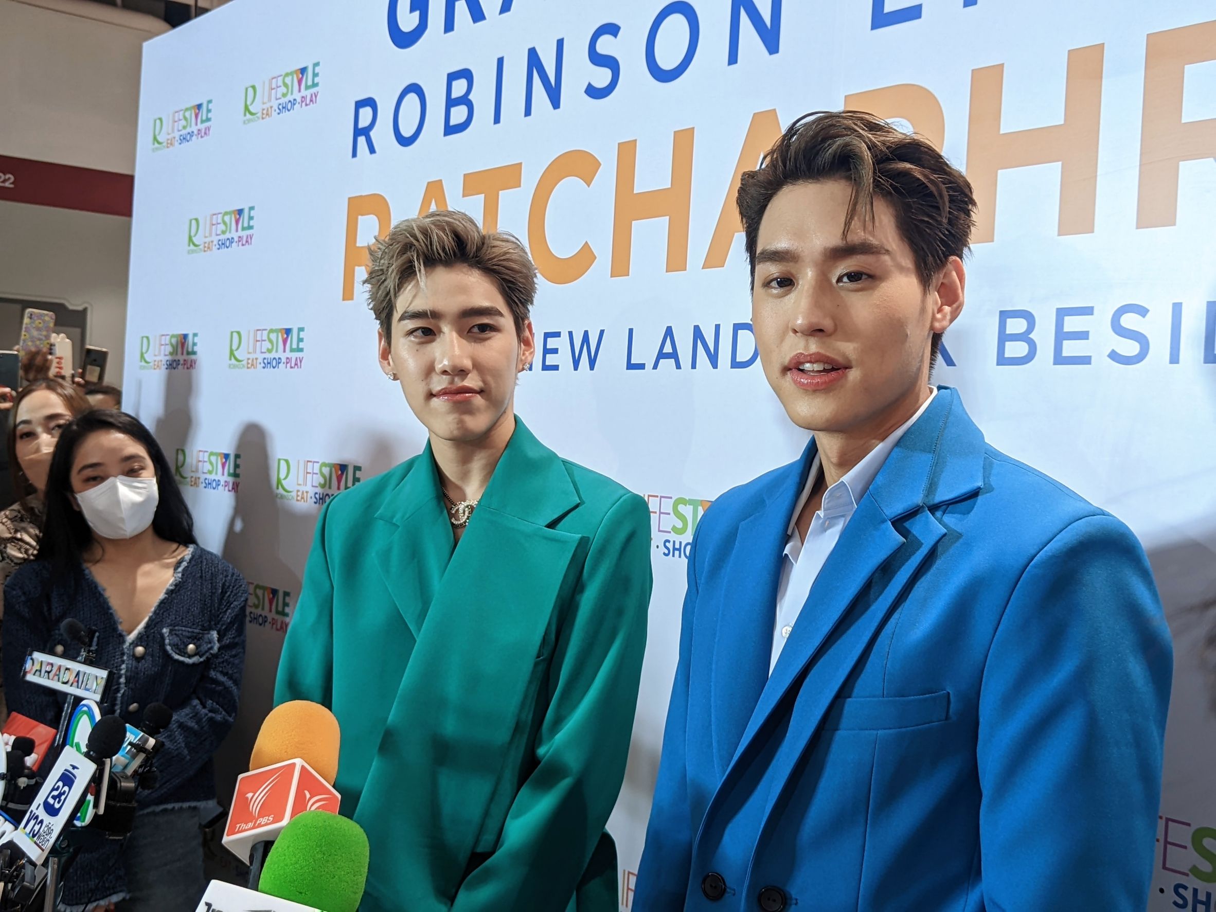 บิวกิ้น-พีพี เคลียร์ชัดข่าวลือ คู่รักมีแฟนใหม่แต่ไม่กล้าเปิดตัว เผยจะซัพพอร์ตกันและกันเสมอ บิวกิ้น-พีพี เคลียร์ชัดข่าวลือ คู่รักมีแฟนใหม่แต่ไม่กล้าเปิดตัว เผยจะซัพพอร์ตกันและกันเสมอ