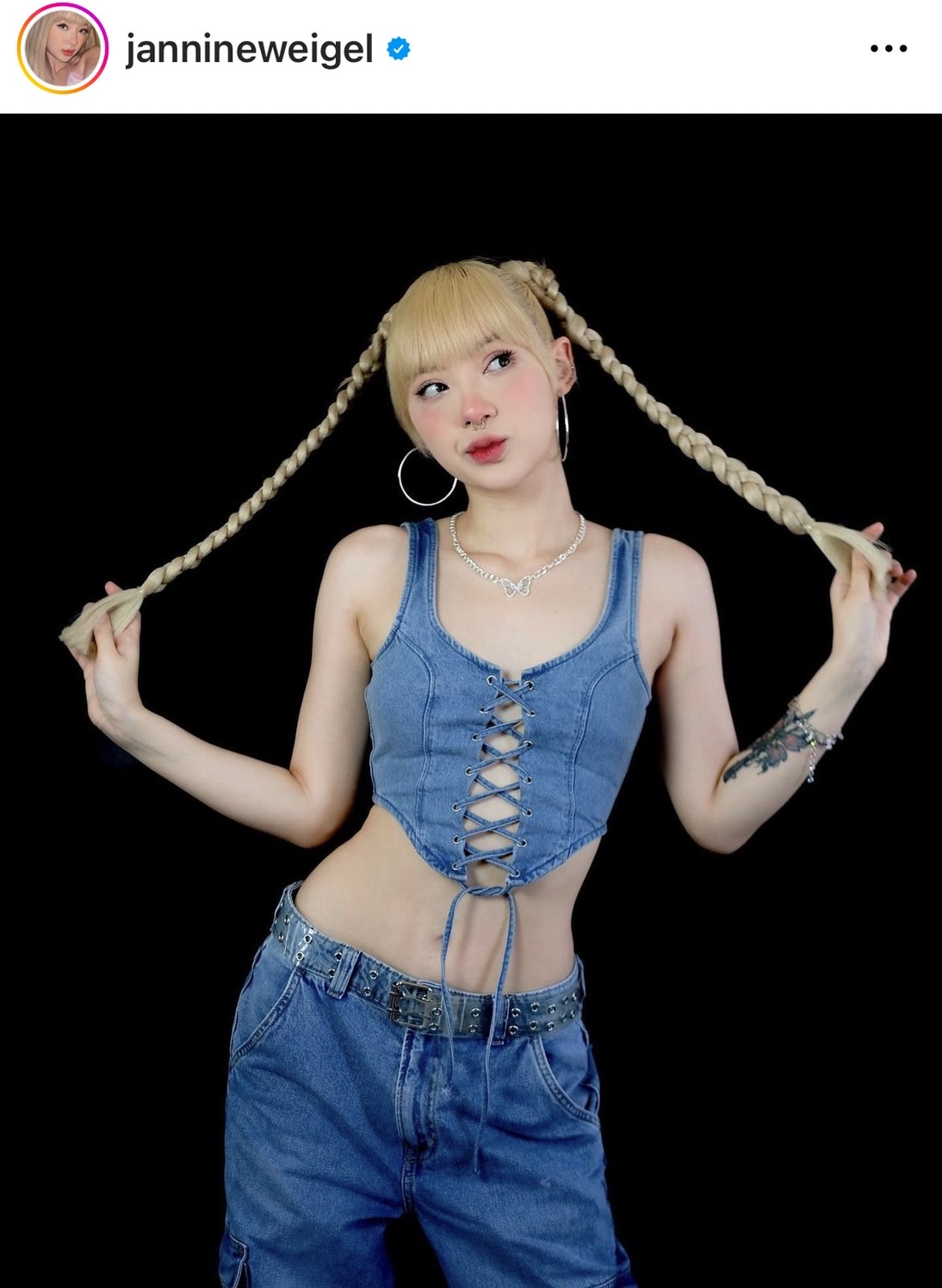 พลอยชมพู ลงภาพคู่ ทนายตั้ม ปรึกษาข้อกฏหมาย