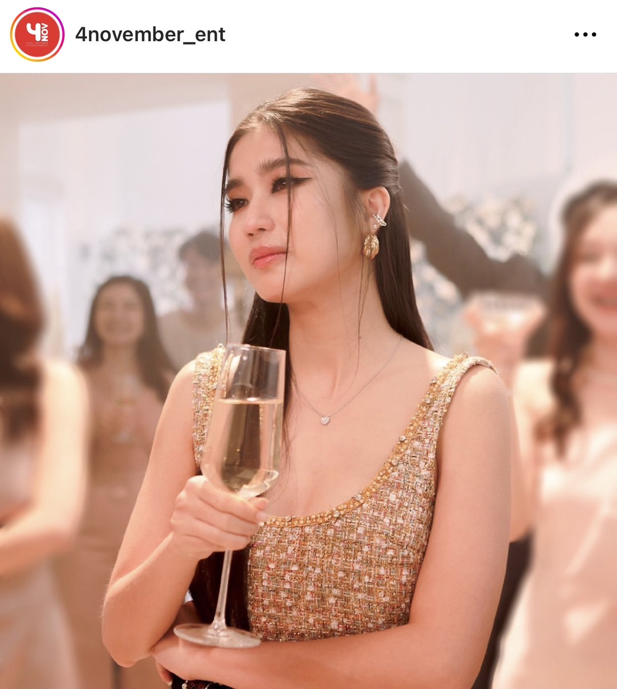 ปราง กัญญ์ณรัณ ชวน 3 สาวโสด ปิ่น-เบสท์-ก้อย เล่านิทานความรักใน MV ซิงเกิ้ลแรก