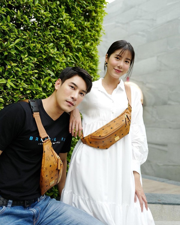สยบรักร้าว! “เคน” ลงรูปคู่ “เอสเธอร์” การันตีรักยังหวาน (มีคลิป) สยบรักร้าว! “เคน” ลงรูปคู่ “เอสเธอร์” การันตีรักยังหวาน (มีคลิป)