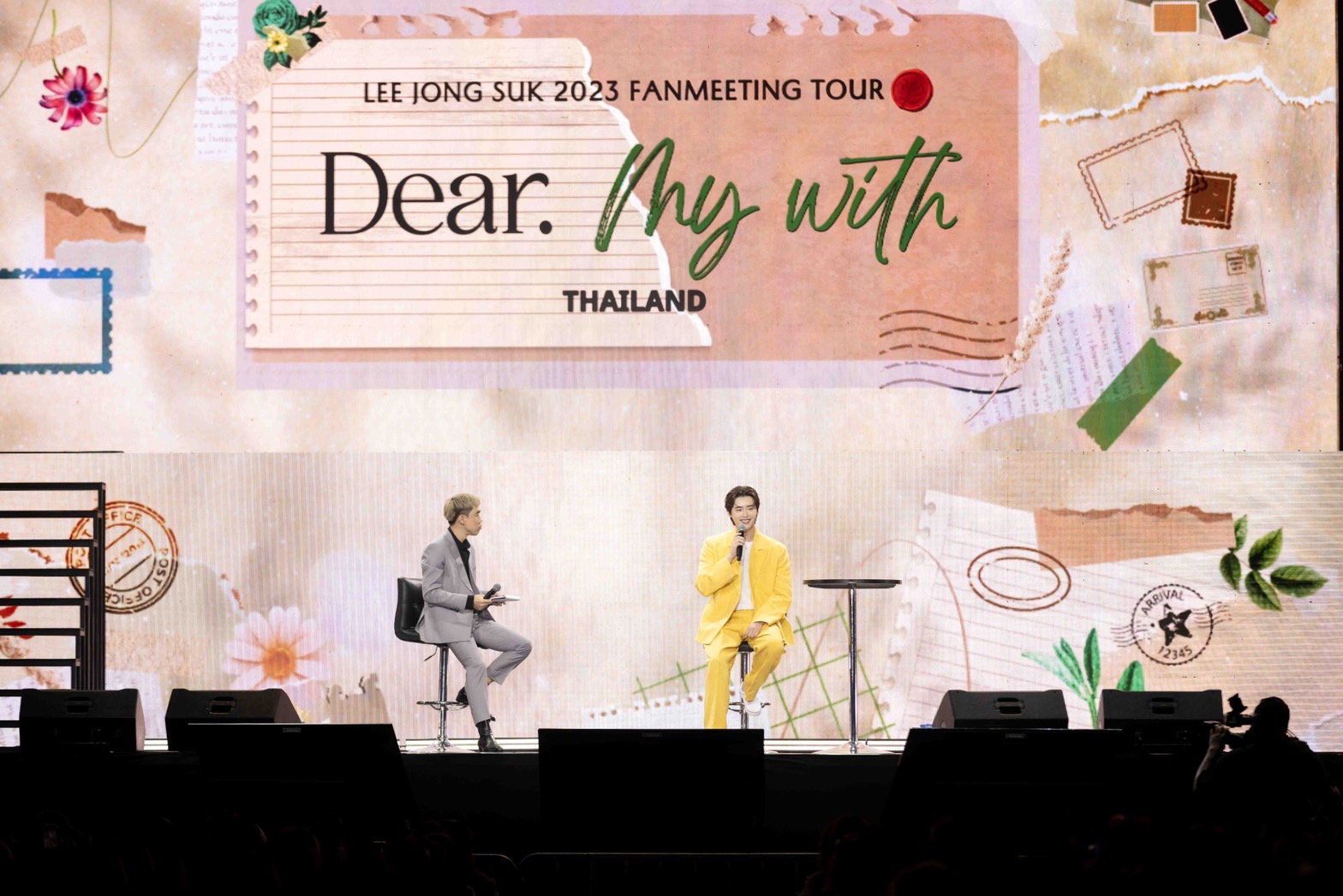 เป็ดน้อยแฮปปี้!! 'อีจงซอก' เสิร์ฟความฟินในแฟนมีตติ้งไทยรอบ 5 ปี เป็ดน้อยแฮปปี้!! 'อีจงซอก' เสิร์ฟความฟินในแฟนมีตติ้งไทยรอบ 5 ปี