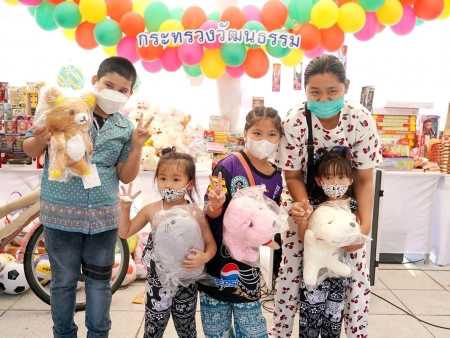 โพลวันเด็กปี 67 ของ วธ. สะท้อนภูมิทัศน์สื่อเปลี่ยน กองทุนสื่อฯ รับลูกต่อยอด โพลวันเด็กปี 67 ของ วธ. สะท้อนภูมิทัศน์สื่อเปลี่ยน กองทุนสื่อฯ รับลูกต่อยอด