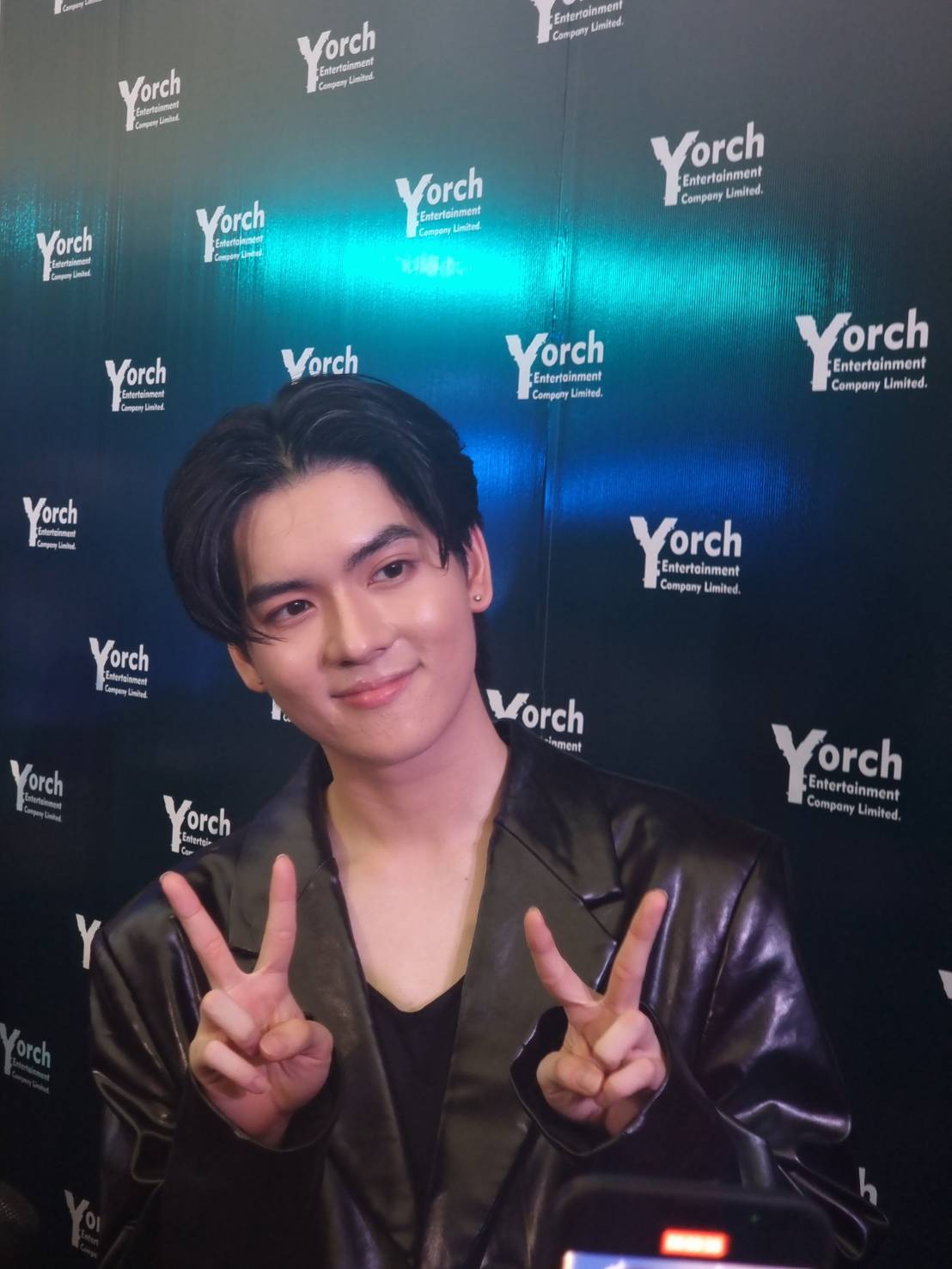 ยอร์ช ยงศิลป์ เปิดตัวค่ายเพลงพร้อมซิงเกิ้ลแรก ลำยอง หอบดอกไม้เซอร์ไพรส์
